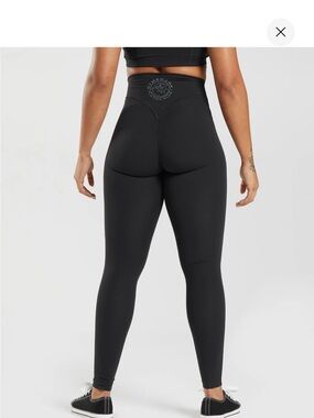 Gymshark Legacy Leggings Vital Soft Leggings Black High-Waist Scrunch Bum M